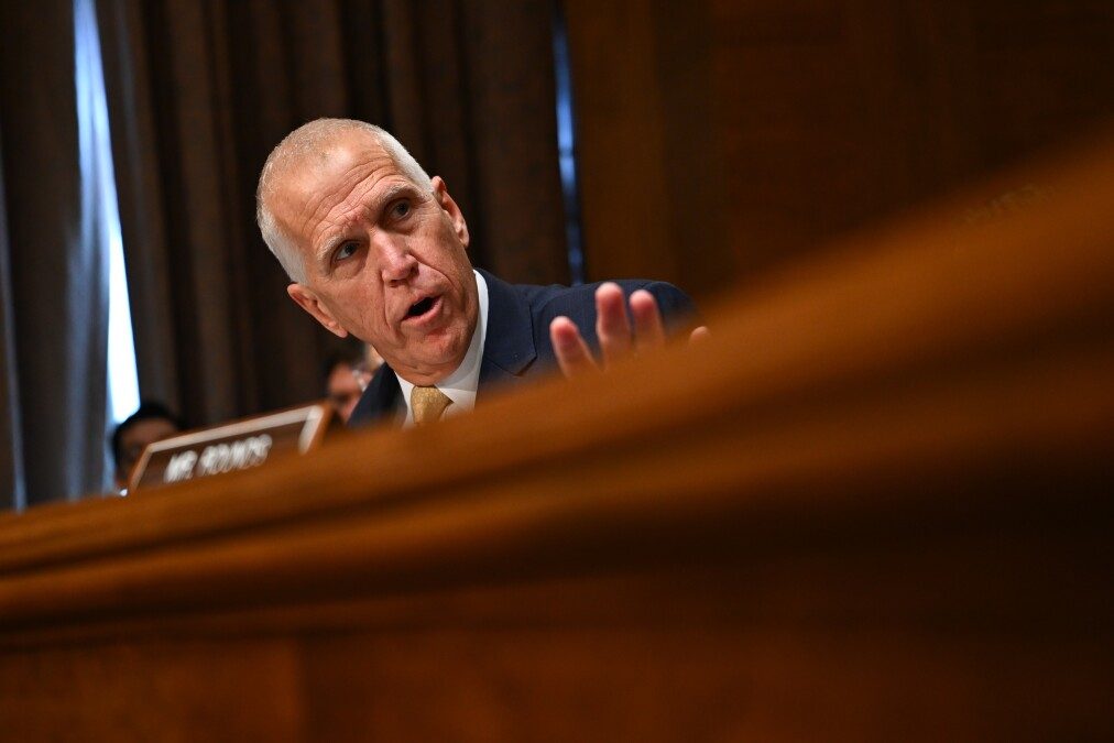 Tillis Lifts Objections to Warsh Fed Nomination After DOJ Drops Powell Probe