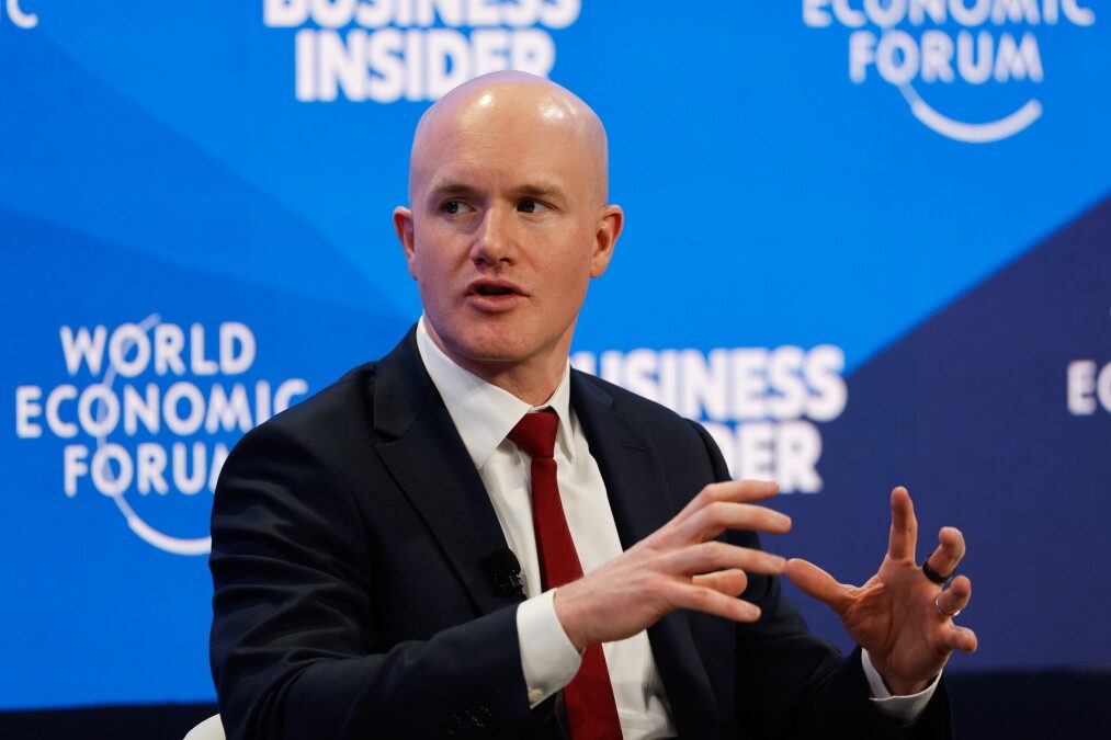 Coinbase Brings Back Direct Deposit for Automated Crypto Investing